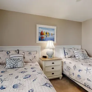 https://island-club-5104.top-hotels-in-savannah.com